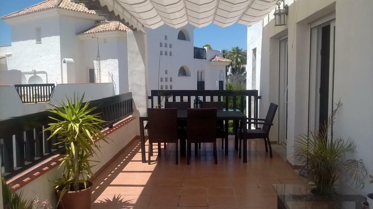 Beachfront Penthouse: Marbella Sea View Terrace Sitio de Calahonda Exterior photo